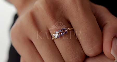 Altın Yüzük Modelleriyle Zarafetin Yeni Adresi: Kartepe Kuyumculuk