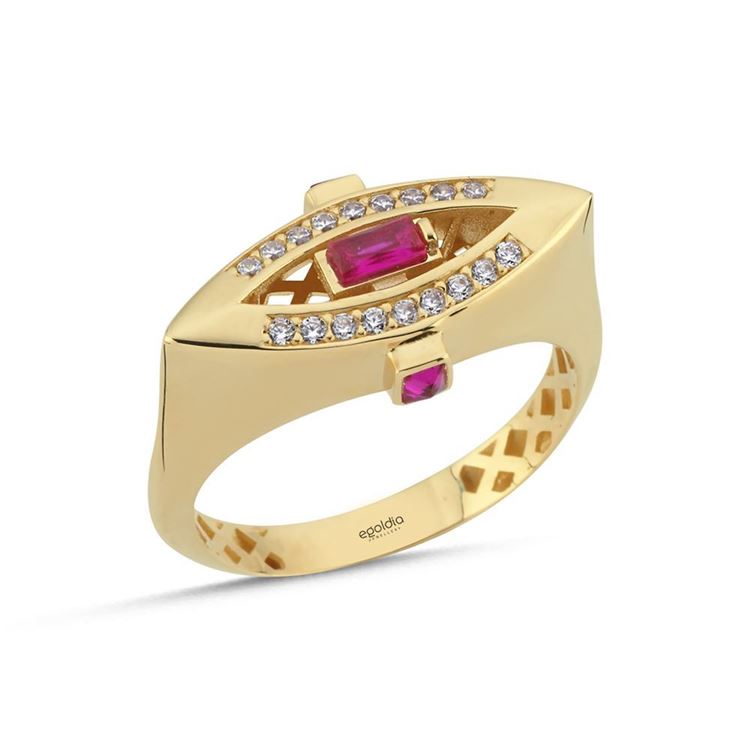 Oval Tasarım Pembe Taşlı Yüzük