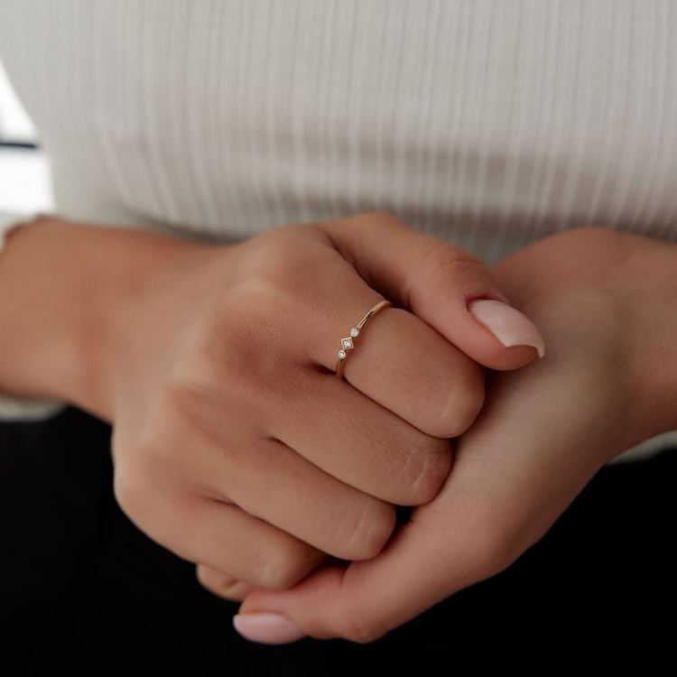 Baget Damla Taşlı Yüzük