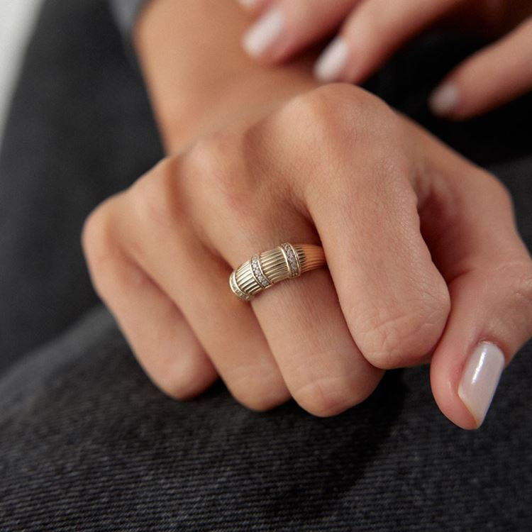 Burgu Taşlı Tasarım Yüzük