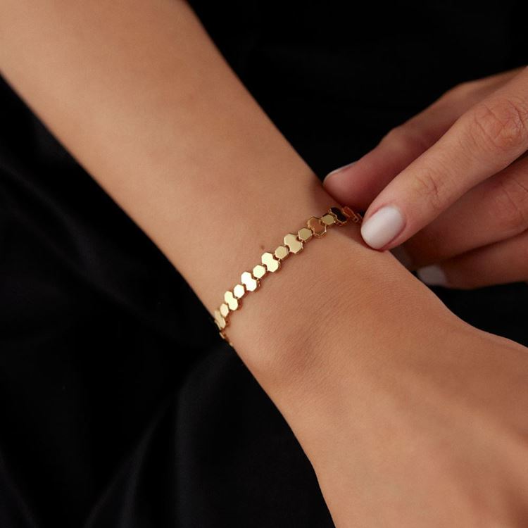 Kırmızı Beşgen Tasarım Bileklik