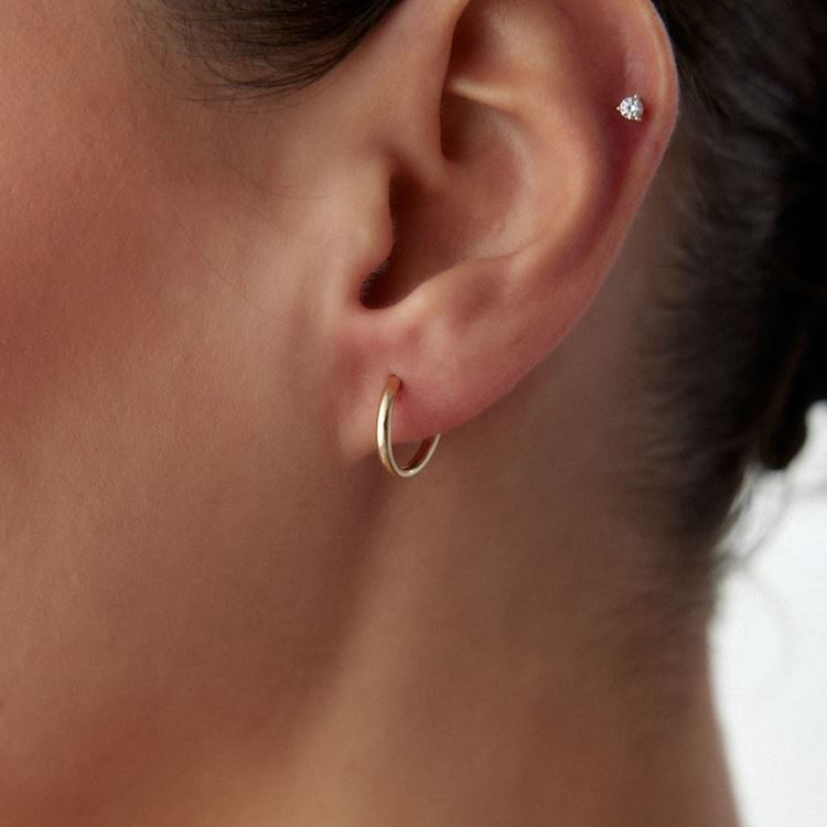 İnce Sade Halka Küpe