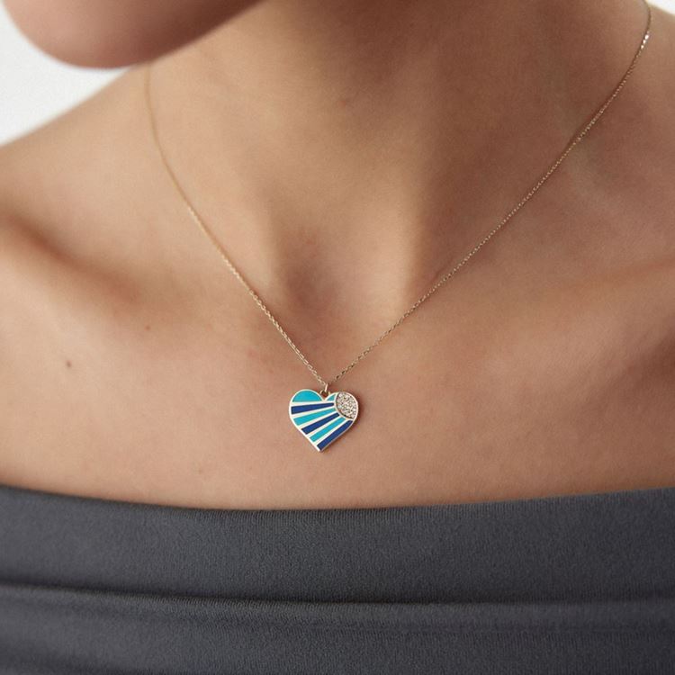 Kalp Mineli Taşlı Kolye