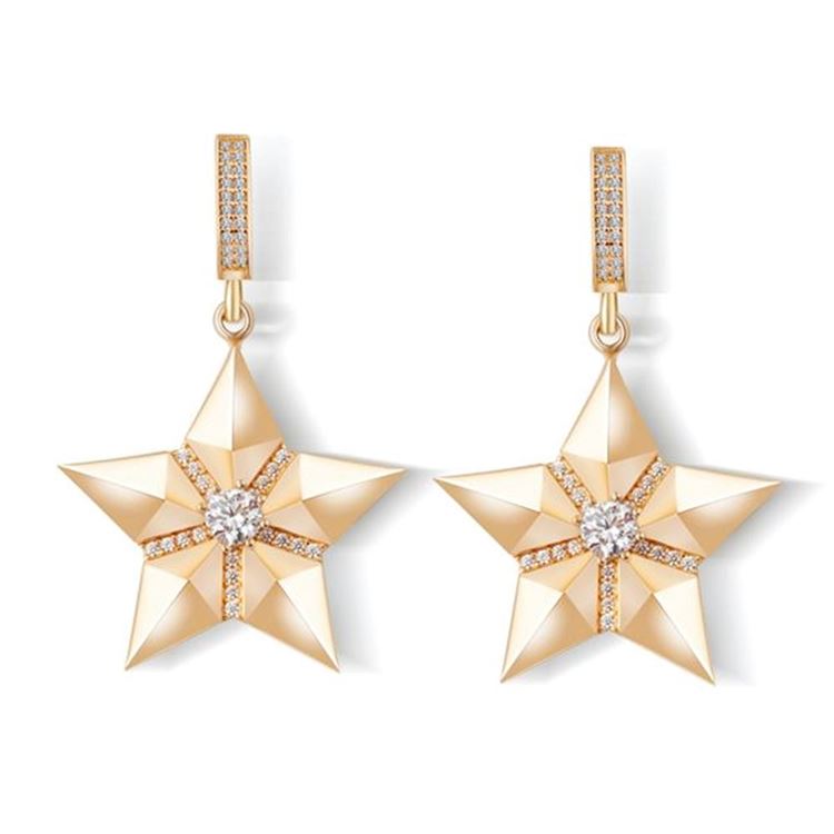 Yıldız Taşlı Sallantılı Altın Küpe