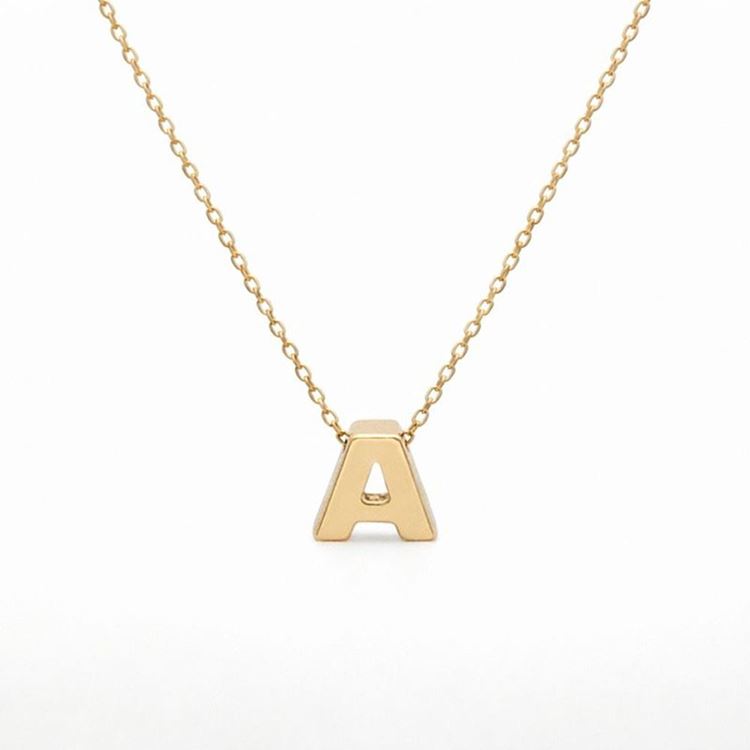 Klasik Model Altın Harf Kolye – Minimal Kare Tasarım (0,90 × 0,90 cm – 0,25 mm)