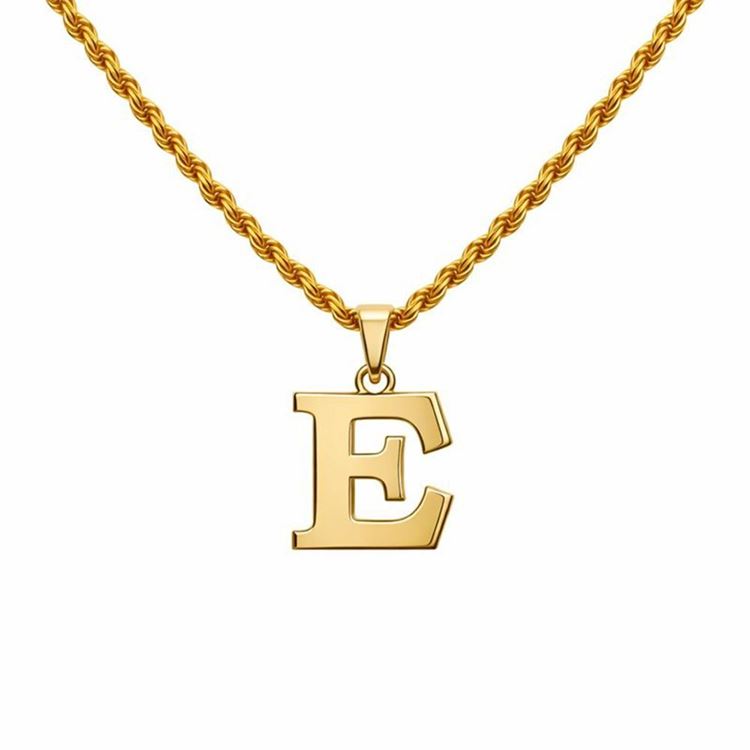 Sade Model Altın Harf Kolye Ucu – Günlük Kullanıma Uygun (1,20 × 1,2 cm – 0,10 mm)