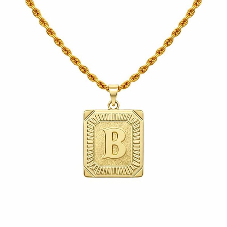 Plaka Kare Model Altın Harf Kolye Ucu – Minimal Şık Tasarım (2,2 × 1,60 cm – 0,05 mm)