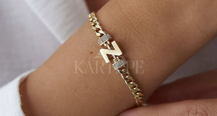 Kadınlar Günü Hediye Fikirleri: Zarif ve Unutulmaz Takı Seçimleri