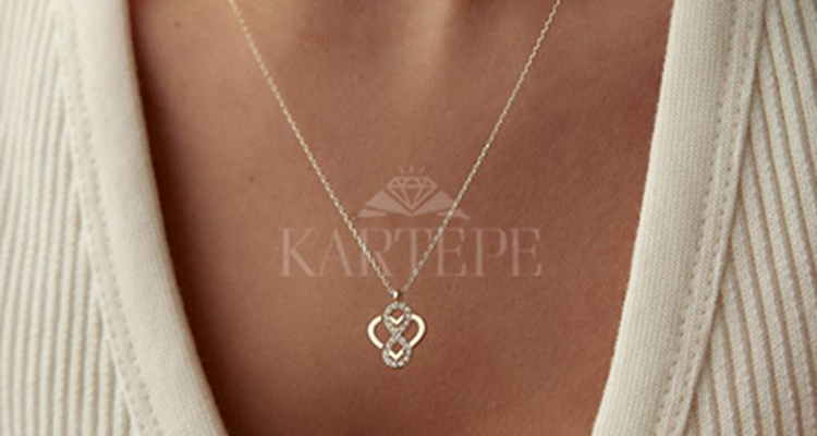 Kadınlar Günü Hediyesi Altın: Zarafetin ve Değerin En Anlamlı Hali